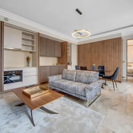 Appartement Ultra Luxe Champs Elysees